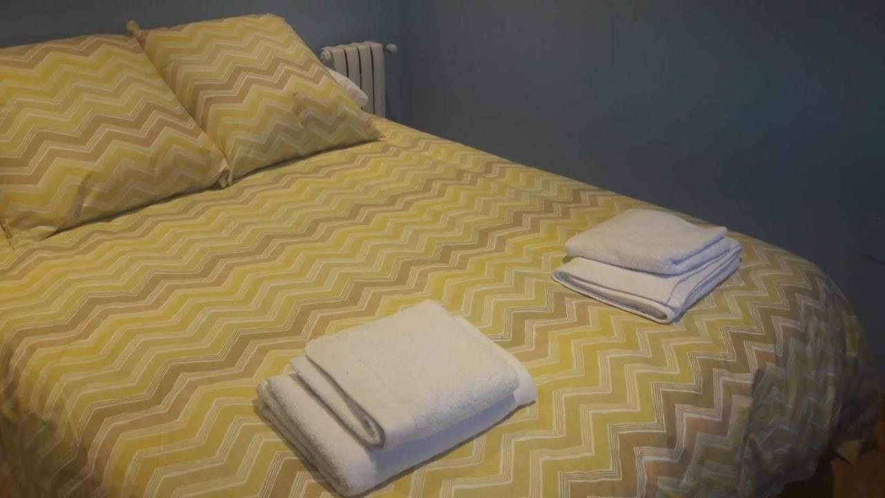 Apartamento Con Terraza En El Casco Historico 奥伦塞 外观 照片