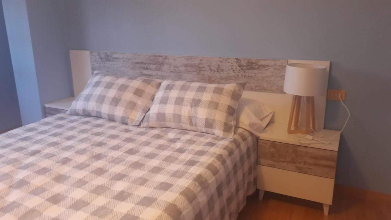 Apartamento Con Terraza En El Casco Historico 奥伦塞 外观 照片