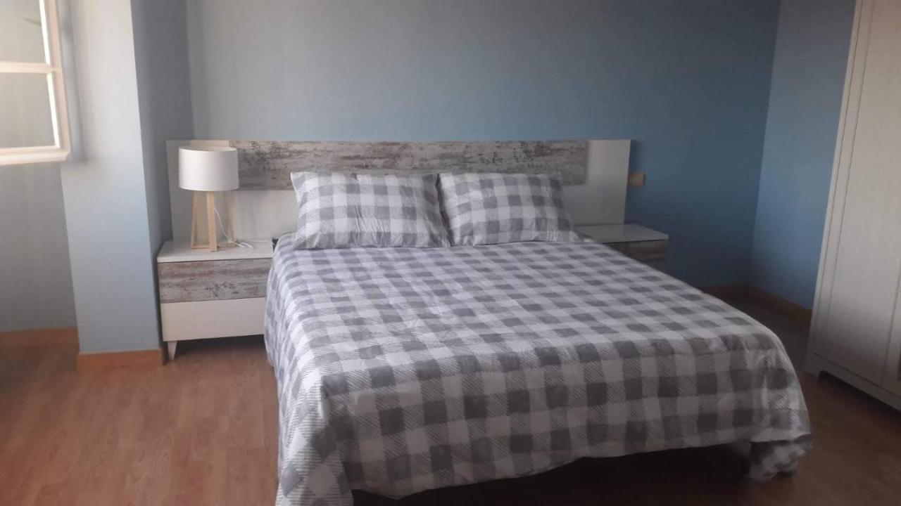 Apartamento Con Terraza En El Casco Historico 奥伦塞 外观 照片